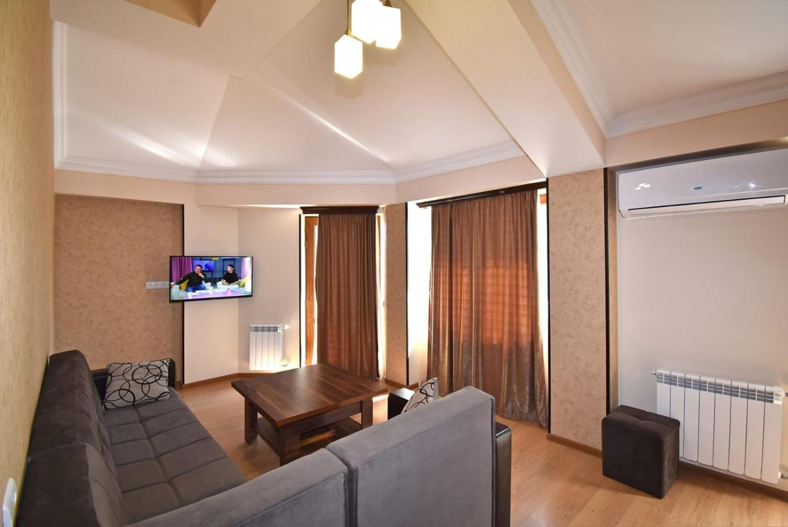 Modern Apartments And Tours Yerevan Luaran gambar