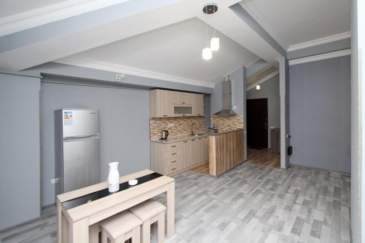 Modern Apartments And Tours Yerevan Luaran gambar